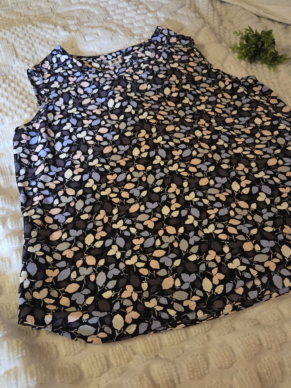 Anne Klein Floral Sleeveless Blouse 2X: Black Workwear Shell Top Plus Size - Picture 3 of 11